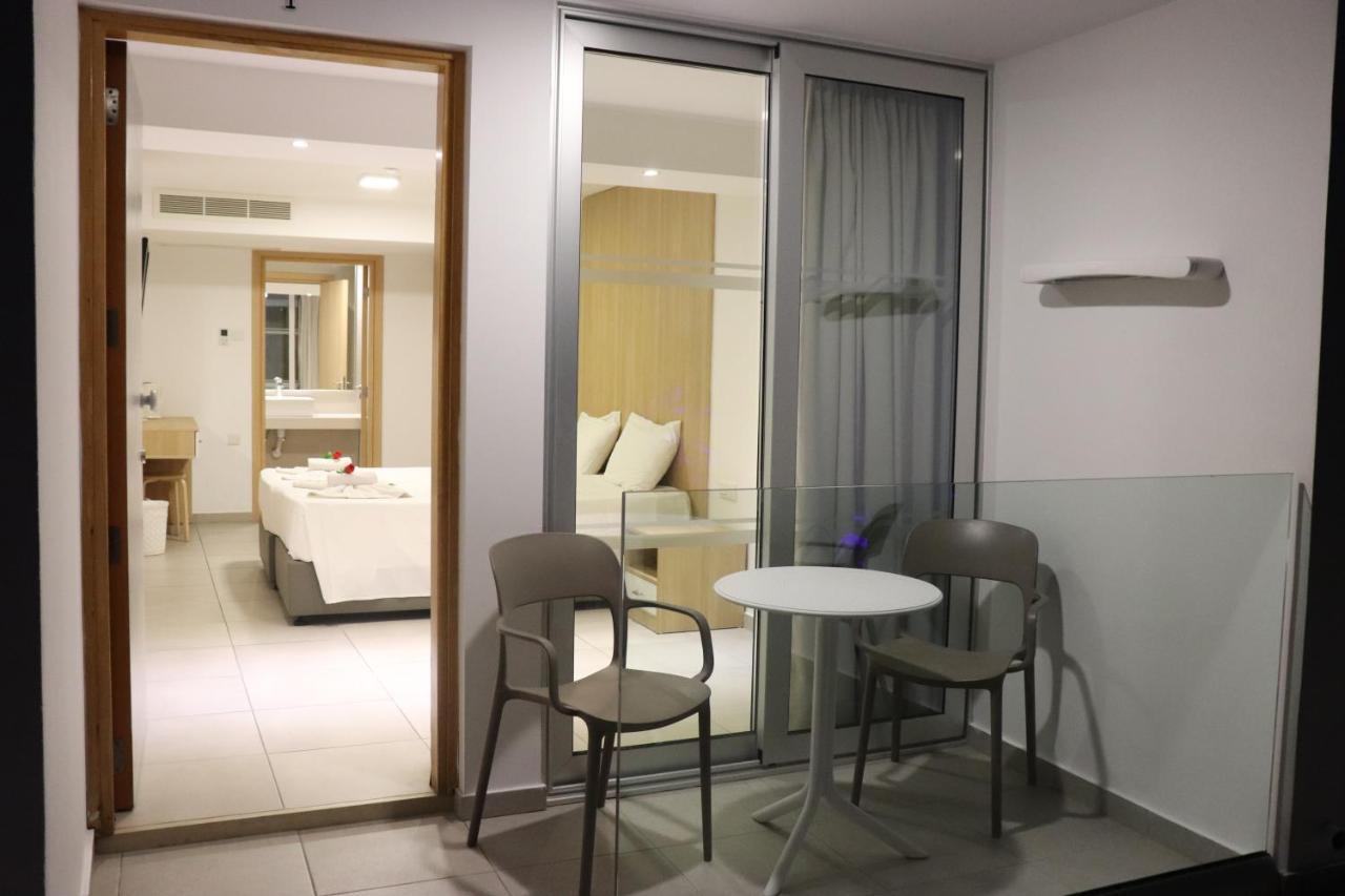 Joy Hotel Apts Ayia Napa Exterior foto
