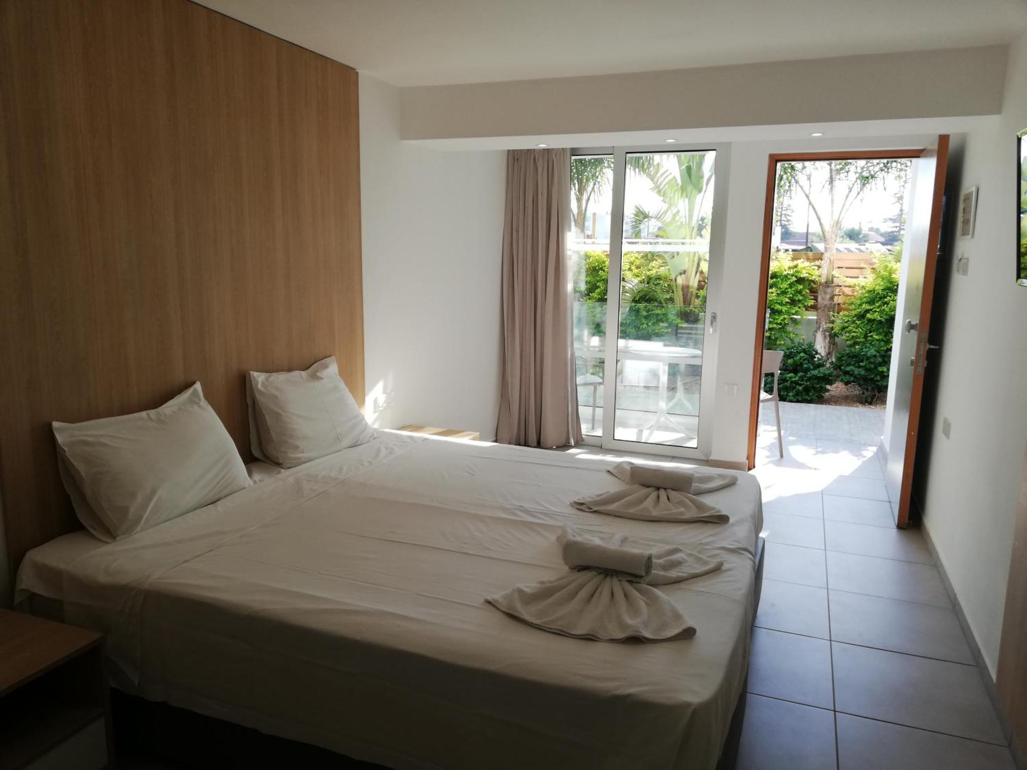 Joy Hotel Apts Ayia Napa Exterior foto